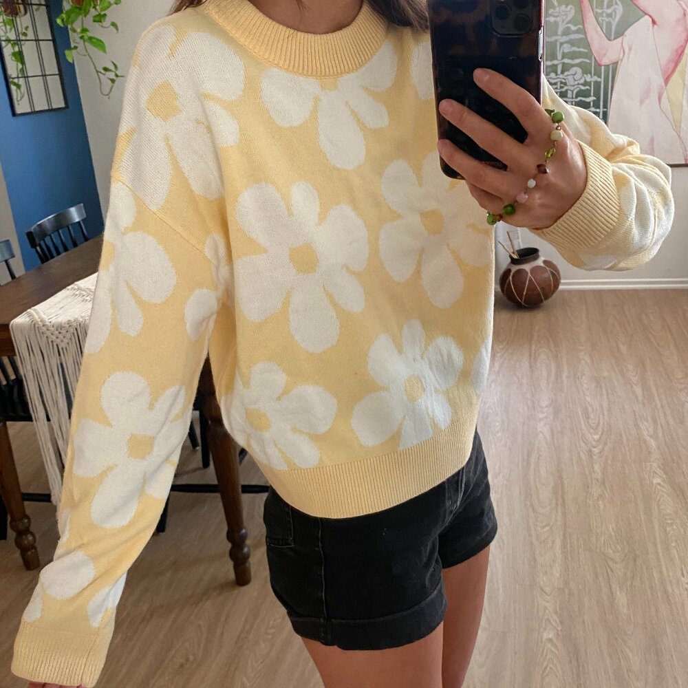 Yellow Sweater with White Flowers - H&M - Size Small